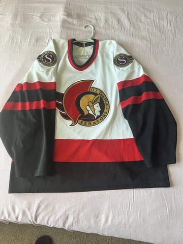 Vintage Ottawa Senators Pro Player Hockey Jersey Size Large White 90's VTG Cover