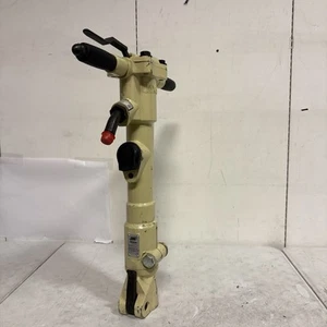 Ingersoll Rand MX60AF 3/4 In NPT Air Inlet 5-3/4 In Stroke L Pavement Breaker - Picture 1 of 6