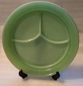 Jadeite Vintage Fire King Grill Plate/9.5 Inches In Diameter/Excellent Condition - Picture 1 of 4