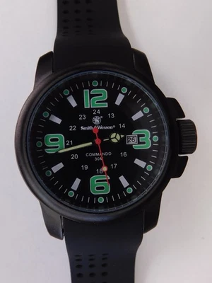 Reloj pulsera de cuarzo Smith & Wesson Commando SWWW-W-HF11 para hombre Foto 1 de 4