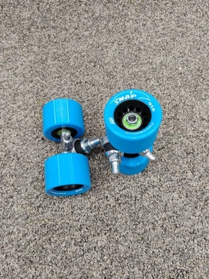 Set of 4 91A Snap Atom Quad Skate Wheels with abec-7 bearings BRAND NEW Blue - Image 1 of 3