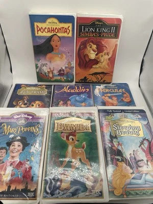 Rare Vintage Lot Of 8 Disney VHS Movie Tapes Aladdin Bambi Pocahontas Lot E - Imagem 1 de 4