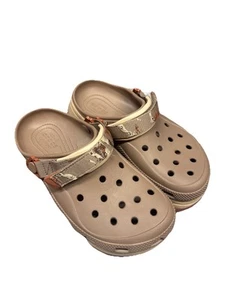 Zueco Crocs Hiker Xscape Mármol NUEVO Hombres y Mujeres Latte Bronceado Oscuro 209643 - Imagen 1 de 5