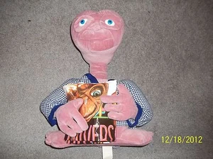 1992 E.T. ET Stuffed Doll Toy Universal Studios 17" w/Jacket w/ picture button - Picture 1 of 10