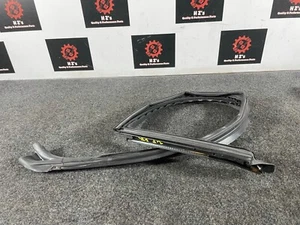 DODGE CHALLENGER SRT 6.4L 2015-2021 OEM FRONT RIGHT SIDE TOP DOOR RUBBER 51K - Bild 1 von 3