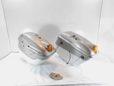 Victory V92 Deluxe & Touring Cruiser Left & Right Saddlebag Side Luggage Bags - Image 1 of 4