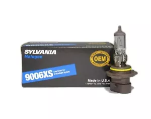 Lampadina HB4-A 9006XS 55W 12v Sylvania jeep Headlight Bulb made in USA - Foto 1 di 1