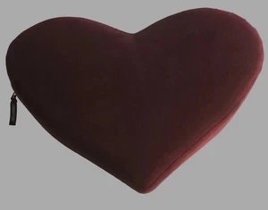 LIBERATOR Rojo Corazón Cuña Almohada Extraíble DOBLE Cremallera Cubierta - Imagen 1 de 5