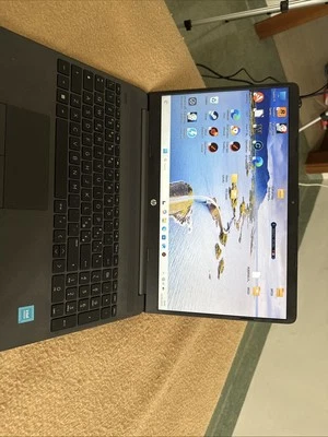 HP 250 G9 15,6" (256GB SSD, Intel Celeron N4500, 1,1GHz, 8GB RAM) Laptop - Nero - Immagine 1 di 4