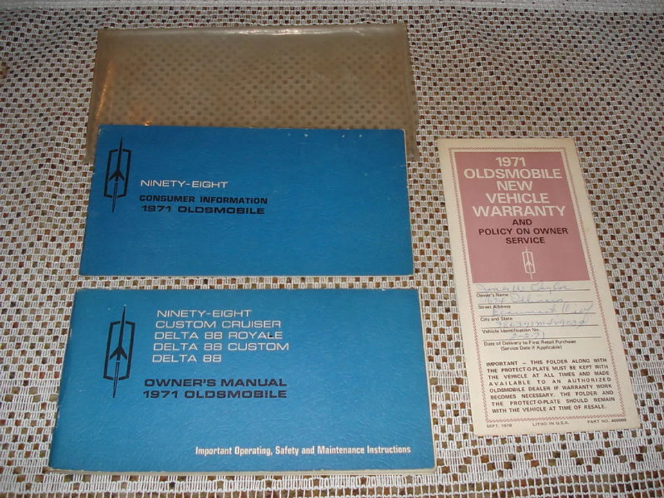 1971 OLDSMOBILE OWNERS MANUAL PLUS EXTRAS ORIGINAL DELTA 88 NINETY EIGHT - Изображение 1 из 1