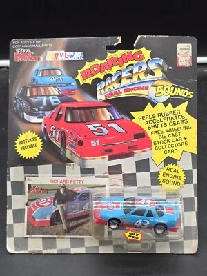 1991 NASCAR RACING CHAMPIONS RICHARD PETTY STOCK CAR #43 WITH REAL ENGINE SOUNDS - Image 1 of 2
