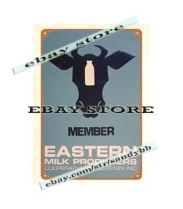 Insegna latta metallo latta latte mucca latte orientale anni 70 PRODUTTORI LATTE ALLEVAMENTO arte da parete - Foto 1 di 4