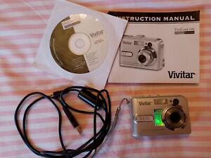 vivitar 5385 digital camera 5 Megapixels. Complete With Accessories. VGC