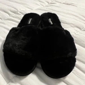 Koolaburra By Ugg Ladies Faux Fur Slippers Size 8 NWOT Wore Inside Once - Picture 1 of 4