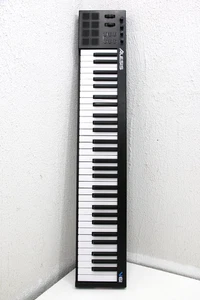 Alesis V61 61-Key USB/Midi Keyboard Controller - Black - Picture 1 of 23