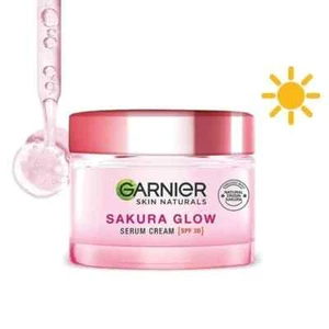 Garnier (E 07/2027) Sakura Glow Ceramide Serum Creanv SPF 30 - 50ml - Picture 1 of 5