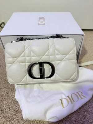 Небольшая сумка DIOR Dior Caro цвет каменный белый эластичный каннаж телячья кожа - Изображение 1 из 4