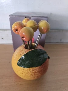 Vintage Orange-shaped Fruit Fork Holder With Six Fruit Forks - Picture 1 of 4