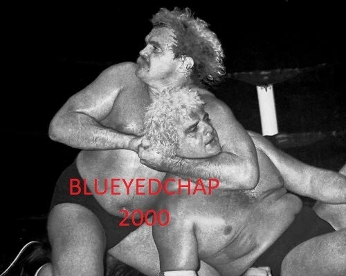 FOTO DE LUTA LIVRE BUDDY WOLFE VS DUSTY RHODES WRESTLER 8 X 10 NOVA EM FOLHA - Imagem 1 de 1