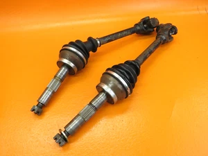 Polaris Scrambler 500 1999 4x4 ejes CV delanteros OEM - Imagen 1 de 6