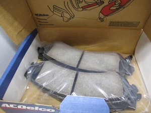 ACDelco Ceramic Disc Brake Pad Set Rear 17D834CH GM 19108004 - Picture 1 of 5