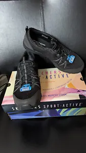 SKECHER'S Gratis Sport Women's Shoe Black 11 Wide New in Box - Picture 1 of 3