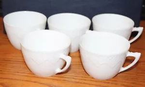 BING & GRONDAHL Lot 5 Coffee Cups White Embossed Scale Porcelain VTG Denmark - Picture 1 of 4