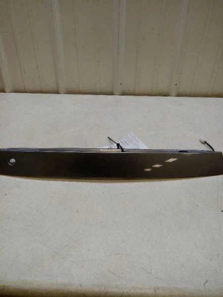 Mazdaspeed6 2006-2007 panel de moldura de maletero trasero matrícula Mazda Speed6 OEM GJ6A5 Foto 1 de 3