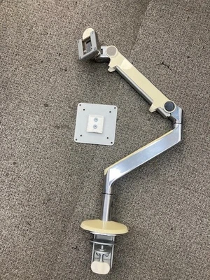 Humanscale M2 monitor arm Clamp fixing complete with Vesa plate - Image 1 of 3