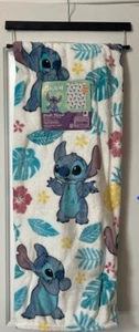 Disney Stitch Plush Throw 50X70 Stitch With Pinapples And Leaves - Picture 1 of 6