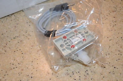 Burkert 783722 8031 SYST-8031-36 立体声-LAQD 板-BSP-C61 流量传感器开关 — 第 1/4 张图片