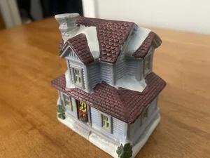 Cobb Weihnachten Porzellan Dorf blaues Haus 4 1/2 Zoll - Bild 1 von 3