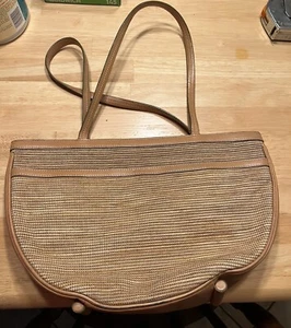 Tusk NY Purse Tan Shoulder Handbag Zip Pockets Structured Woven Designer Footed - Picture 1 of 9