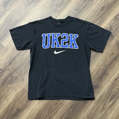 Camisa De Colección Kentucky Wildcats Hombres L Negra Nike UK2K Reino Unido Baloncesto Universitario Y2K Rara Foto 1 de 3