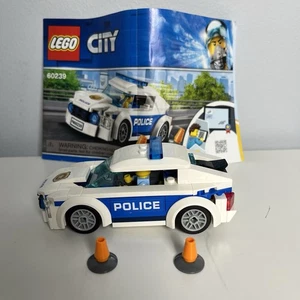 LEGO CITY: Police Patrol Car (60239) Complete/Built With Instructions - No Box - Picture 1 of 10
