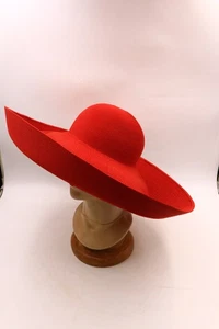 Sombrero Patricia Underwood Ala Ancha Rojo Tejido Suave 20" Volteado Nuevo con Etiquetas Precio de venta sugerido por el fabricante $625 - Imagen 1 de 11