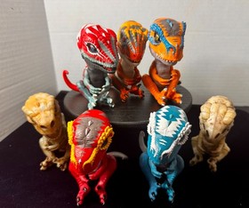 Wowwee fingerlings t-Rex lot of 7 $25 All of them work