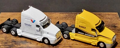 赛车冠军 KENWORTH TRUCK VALVOLINE EAGLE ONE & Matt Kenseth 运输 — 第 1/4 张图片