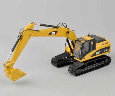 Norscot 1/50 Caterpillar 323d L Hydraulic Excavator CAT Model Construction Truck - Image 1 of 4
