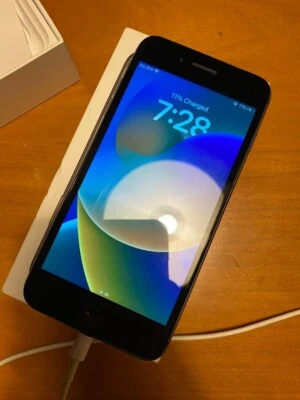 Apple iPhone 8 Plus - 64 GB - Grigio Siderale  (Sbloccato) - Immagine 1 di 4