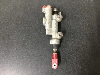 2009 Honda CRF450R CRF 450 R задний тормоз главный цилиндр 09 10 11 12 - Изображение 1 из 3