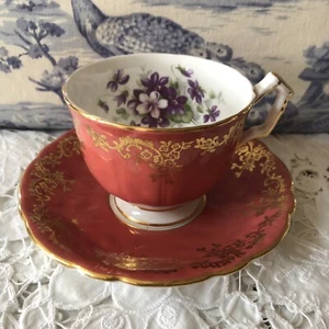 AYNSLEY CROCUS Teetasse Duo korallenfarben mit Veilchen und ausgefallener Vergoldung - England - Bild 1 von 5