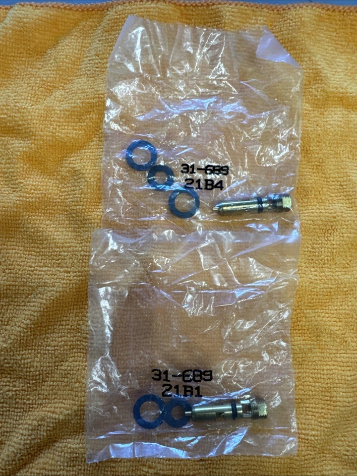 Carburador Holley OEM 31-689 .110 AGULHA E ASSENTO 2 PK 4150 650 750 850 - Imagem 1 de 1