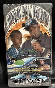 Brand New Lil Troy VHS Wanna Be A Baller The Movie. OOP HTF SUPER RARE!! - Imagen 1 de 3