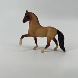 Retired Breyer Horse Stablemate #5906 Red Roan Peruvian Paso Fino G3 - Picture 1 of 6