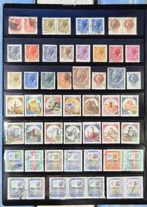 ITALIAN Castles / Syracuse Coin Daily Stamp Mix from ITALY - Sold as Seen VF  (F - Picture 1 of 2