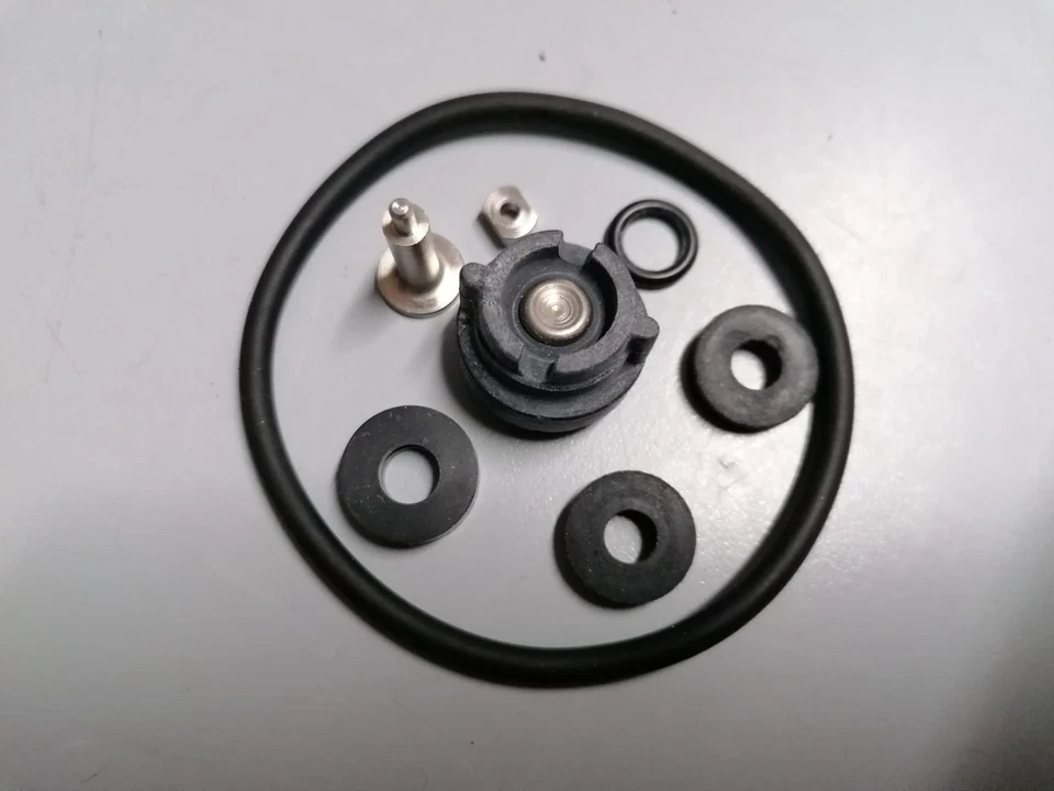 Kit ricambi gommini e valvole x secuquick Amc serie 28/3000 - Immagine 1 di 1