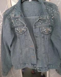 Denim&Co Women's Light Blue Denim Jacket Size 16 with Pearl's Detail CG L50 - Picture 1 of 4