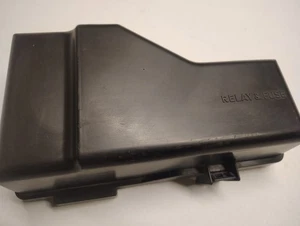 2001-2005 01 02 03 04 05 Toyota RAV4 Under Hood Fuse Box Cover Lid Cover 2.0 OEM - Picture 1 of 5