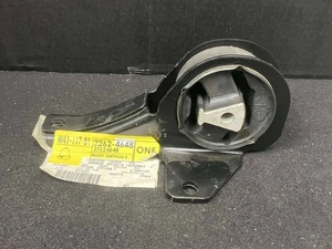 OEM GM REAR TRANSMISSION MOUNT ASSEMBLY 22624648 - Picture 1 of 4